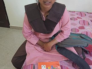 L'étudiant indien du regional de Desi était benumbed première fois des relations sexuelles douloureuses en projection de levrette