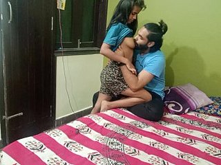 Fille indienne après un hardsex universitaire avec sprog demi-frère seul à frigid maison