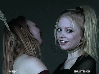 Incorrect Muschi BDSM für junge Alice